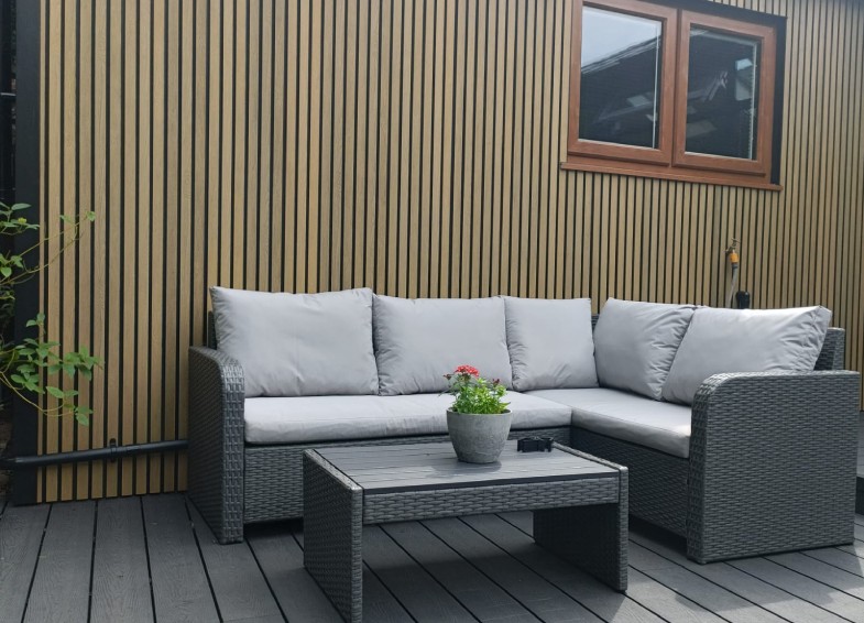 Teak Slatted Cladding With Table & Chairs