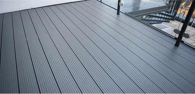 Grooved Aluminium Decking With Glass Balustrades