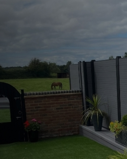 https://ultradecking.co.uk/wp-content/uploads/2025/07/mob-banner-1.jpg